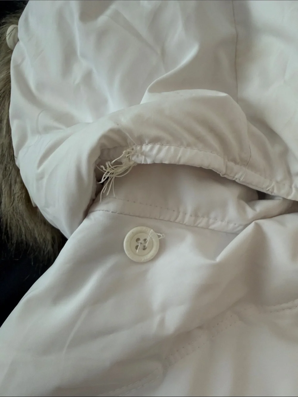 Vintage A&F White Quilted Puffer Jacket with Faux Fur Hood